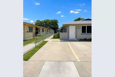 16031 NE 19th Pl, North Miami Beach, FL 33162 - Photo 2