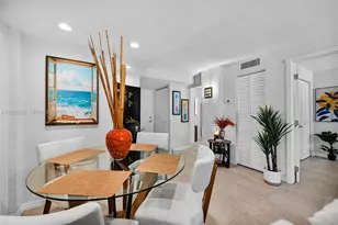 1334 Collins Ave, Miami Beach, FL 33139 - Photo 4