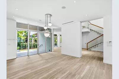 125 Hampton Ln, Key Biscayne, FL 33149 - Photo 10