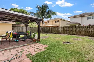 8956 SW 215th Terrace, Cutler Bay, FL 33189 - Photo 16