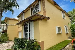 1261 Hayes St, Hollywood, FL 33019 - Photo 6