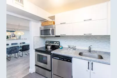 3701 N Country Club Dr #1002, Aventura, FL 33180 - Photo 12