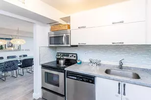 3701 N Country Club Dr, Aventura, FL 33180 - Photo 12