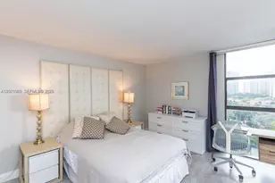 3701 N Country Club Dr, Aventura, FL 33180 - Photo 18
