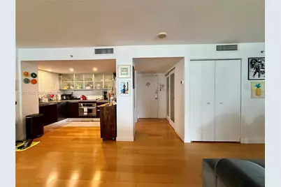 2025 Brickell Ave #2002, Miami, FL 33129 - Photo 2
