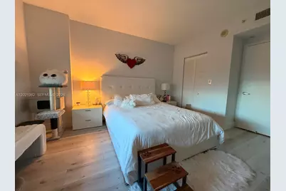 325 S Biscayne Blvd #2024, Miami, FL 33131 - Photo 6