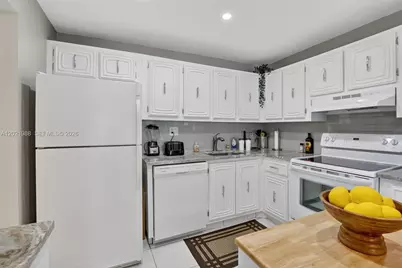 3771 Environ Blvd #346, Lauderhill, FL 33319 - Photo 10