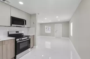 1660 W 26th St, Riviera Beach, FL 33404 - Photo 10