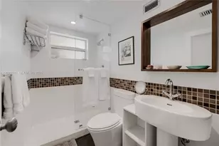 1700 NE 105th St, Miami Shores, FL 33138 - Photo 12