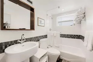 1700 NE 105th St, Miami Shores, FL 33138 - Photo 14