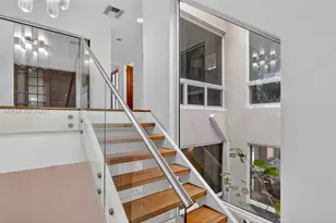 3226 NE 168th St, North Miami Beach, FL 33160 - Photo 12