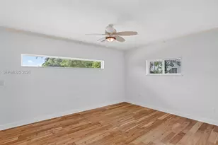 3226 NE 168th St, North Miami Beach, FL 33160 - Photo 16