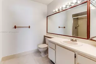 1351 NW 124th Ave, Pembroke Pines, FL 33026 - Photo 18