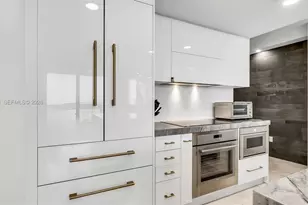 5875 Collins Ave, Miami Beach, FL 33140 - Photo 26