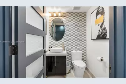 5875 Collins Ave #1807, Miami Beach, FL 33140 - Photo 40