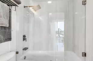 5875 Collins Ave, Miami Beach, FL 33140 - Photo 28