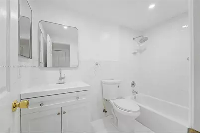 1950 W 54th St #105, Hialeah, FL 33012 - Photo 8