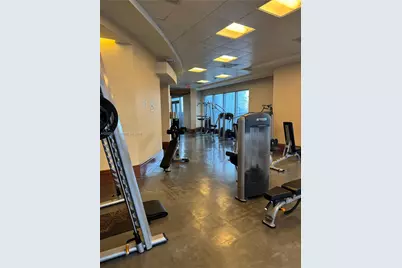 1060 Brickell Ave #2309, Miami, FL 33131 - Photo 10