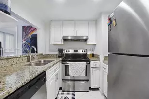 540 Brickell Key Dr, Miami, FL 33131 - Photo 6