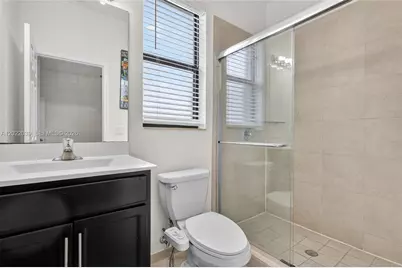 10400 W 35 Way, Hialeah, FL 33018 - Photo 28