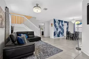 10400 W 35th Way, Hialeah, FL 33018 - Photo 8
