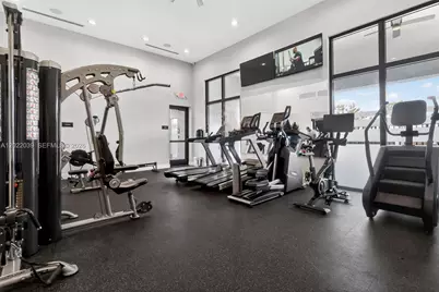 10400 W 35 Way, Hialeah, FL 33018 - Photo 46