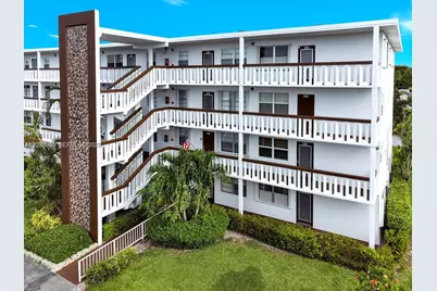 4052 E Harwood E #4052, Deerfield Beach, FL 33442 - Photo 2