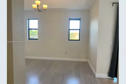 649 NE 33rd Ter #649, Homestead, FL 33033 - Photo 4