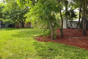 6841 SW 1st Ct, Pembroke Pines, FL 33023 - Photo 32
