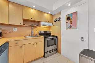 600 Three Islands Boulevard, Hallandale Beach, FL 33009 - Photo 10