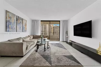 600 Three Islands Blvd #1615, Hallandale Beach, FL 33009 - Photo 2
