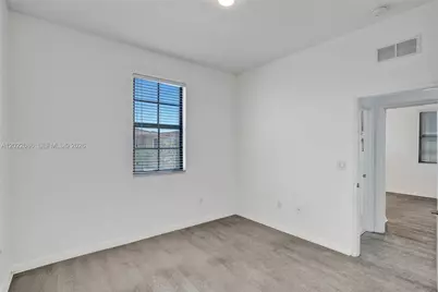 643 NE 191st Ter, Miami, FL 33179 - Photo 32