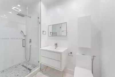 801 NE 76th St, Miami, FL 33138 - Photo 10
