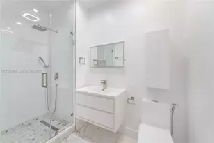 801 NE 76th St, Miami, FL 33138 - Photo 10