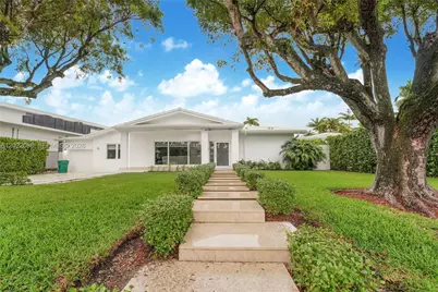 801 NE 76th St, Miami, FL 33138 - Photo 1