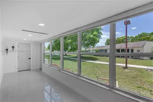 17105 SW 113th Ct, Miami, FL 33157 - Photo 8