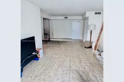 7501 E Treasure Dr #7R, North Bay Village, FL 33141 - Photo 8