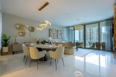 300 Biscayne Boulevard Way #2203C, Miami, FL 33131 - Photo 2