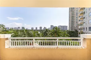19501 W Country Club Dr, Aventura, FL 33180 - Photo 18