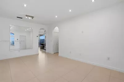 11202 NW 56th St, Doral, FL 33178 - Photo 4