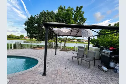 6188 NW 40th St, Coral Springs, FL 33067 - Photo 2