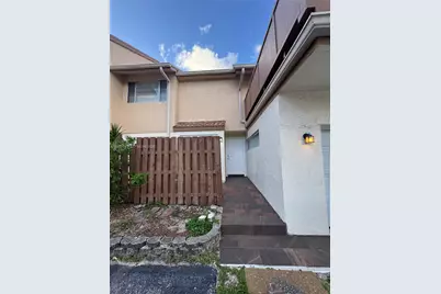 8231 NW 8th Pl #3, Plantation, FL 33324 - Photo 1