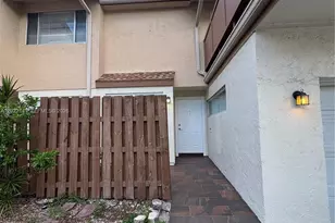 8231 NW 8th Pl, Plantation, FL 33324 - Photo 1
