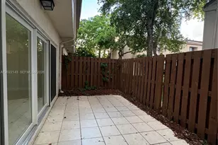 8231 NW 8th Pl, Plantation, FL 33324 - Photo 14