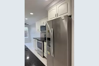 8231 NW 8th Pl #3, Plantation, FL 33324 - Photo 10