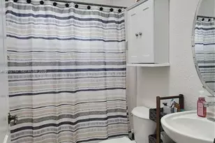 16441 NW 89th Ct, Miami Lakes, FL 33018 - Photo 12