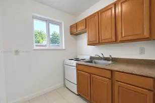 160 NW 45th St, Miami, FL 33127 - Photo 6