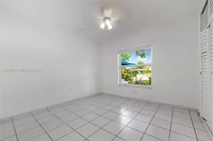 9460 Palmetto Club Ln E, Palmetto Bay, FL 33157 - Photo 8