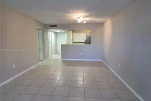 10835 SW 112th Ave, Miami, FL 33176 - Photo 6