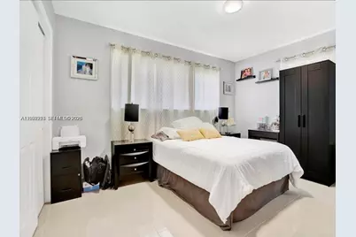 6930 SW 12th St, Pembroke Pines, FL 33023 - Photo 16